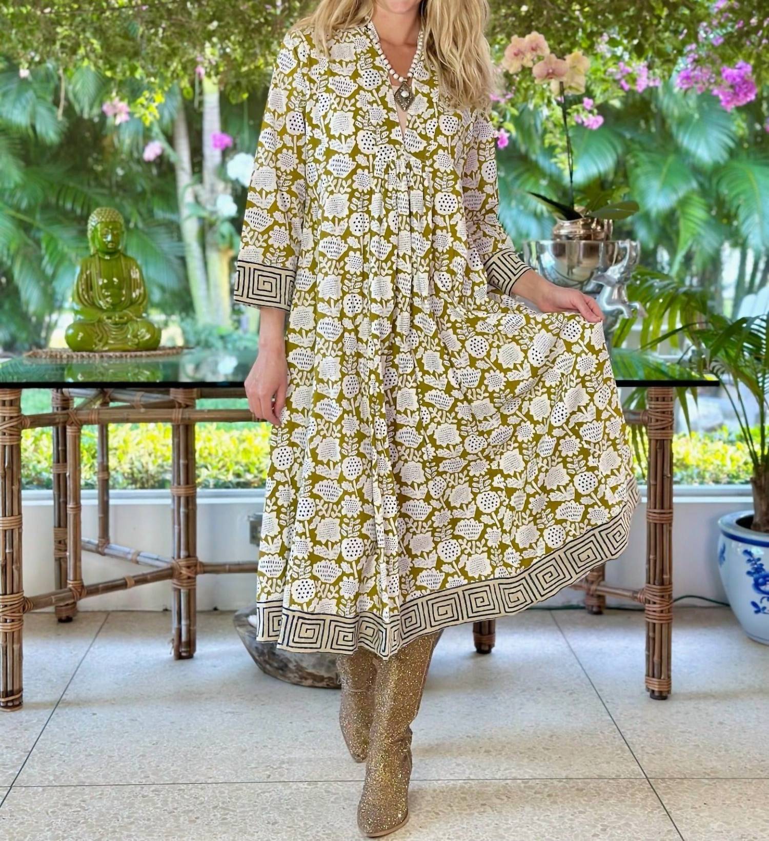 Just Darviny - Karolina V-neck Midi Dress