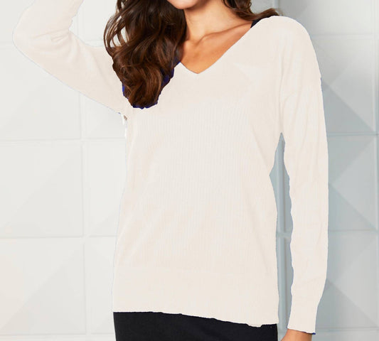 Lightweight V-Neck Star Top