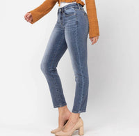 Judy Blue - Mid Rise Classic Slim Fit Jeans