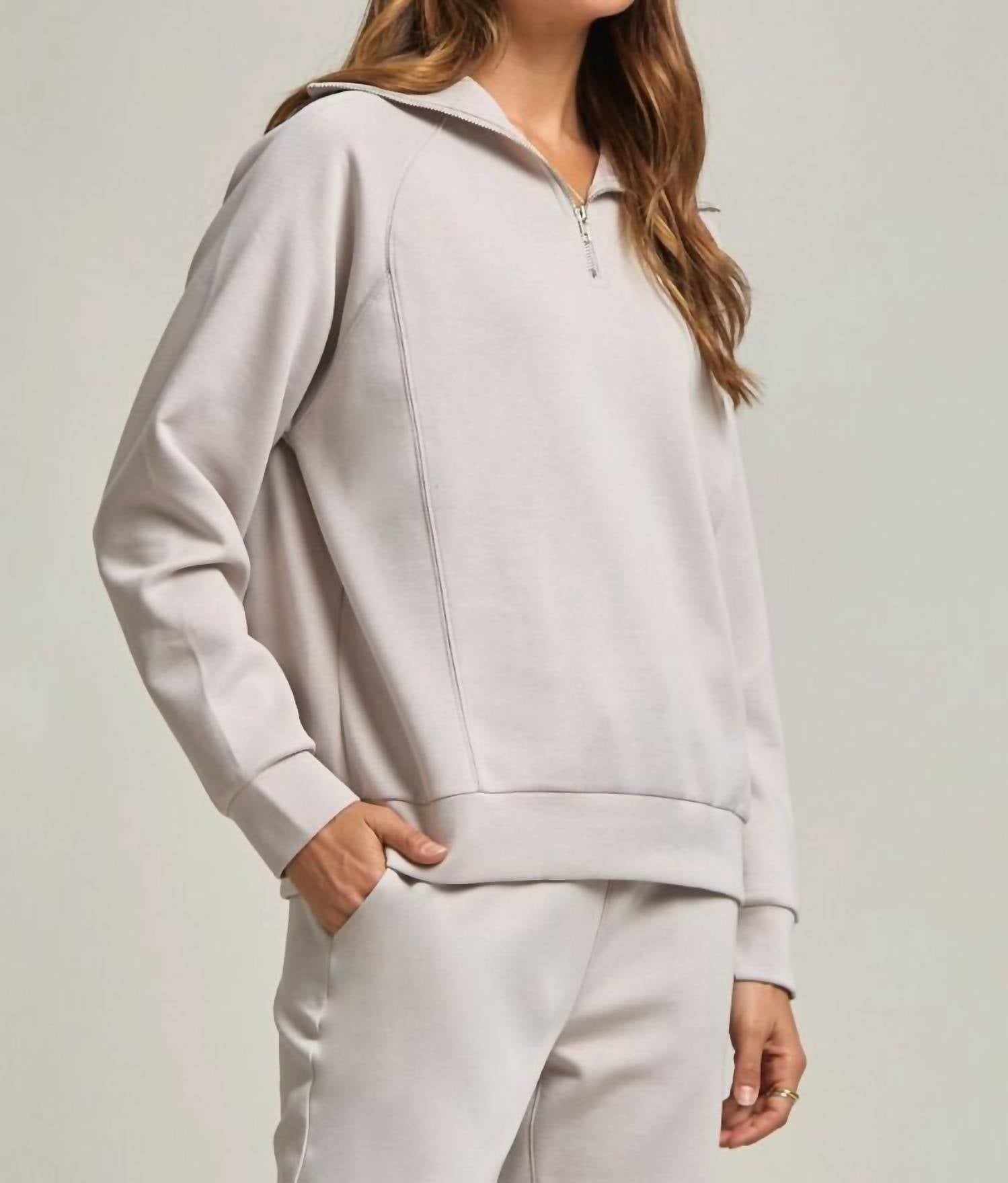 Dear Scarlett Hamptons Travel Set in heather gray - women's sleepwear - detail view