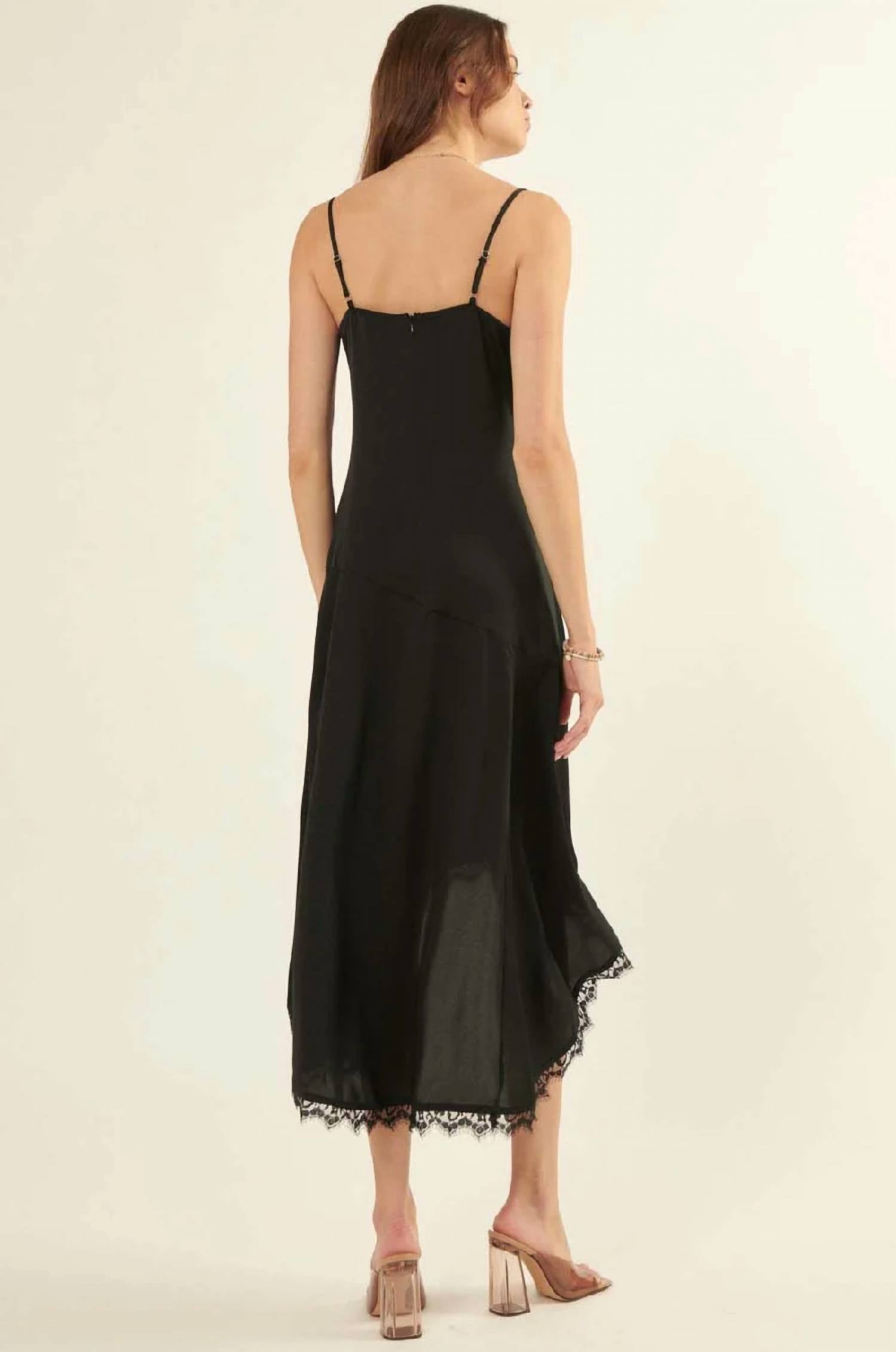 Promesa - Laced Midi Dress