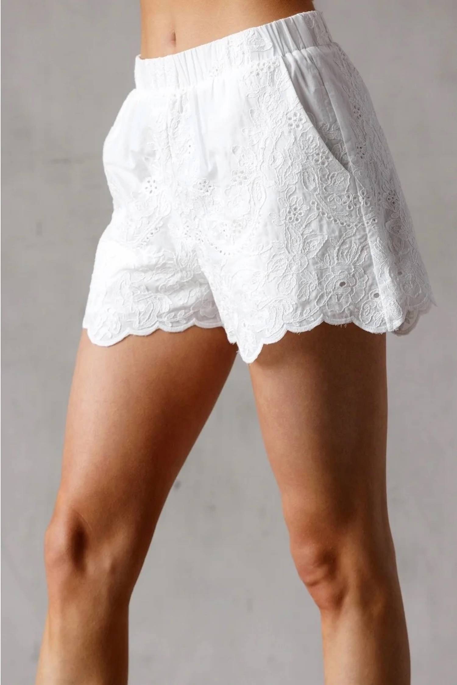 Storia - Floral Eyelet Short