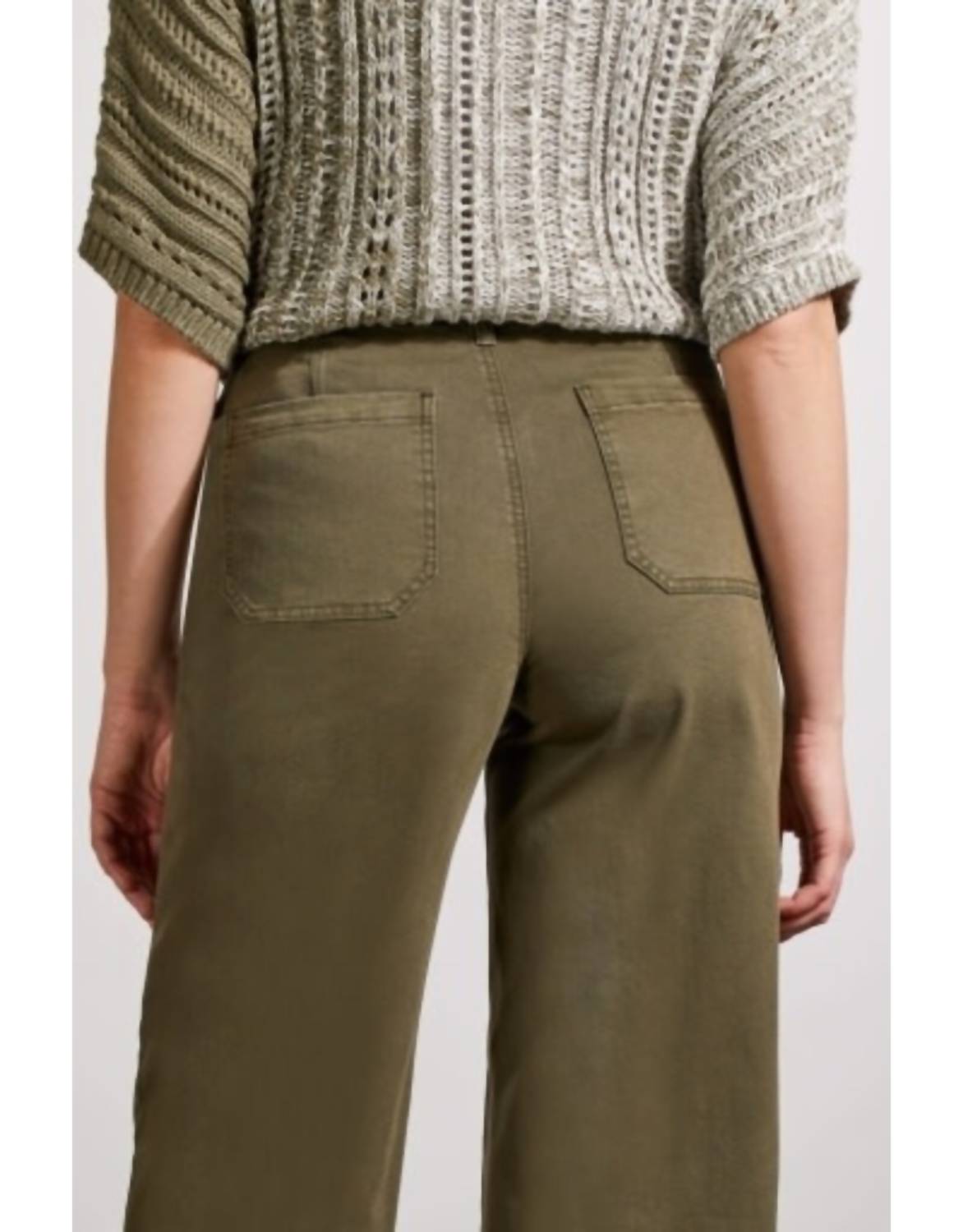 Tribal - Audrey Hugging Crop Jean