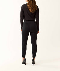 Fdj - Beyond Denim Pull-on Black Jean