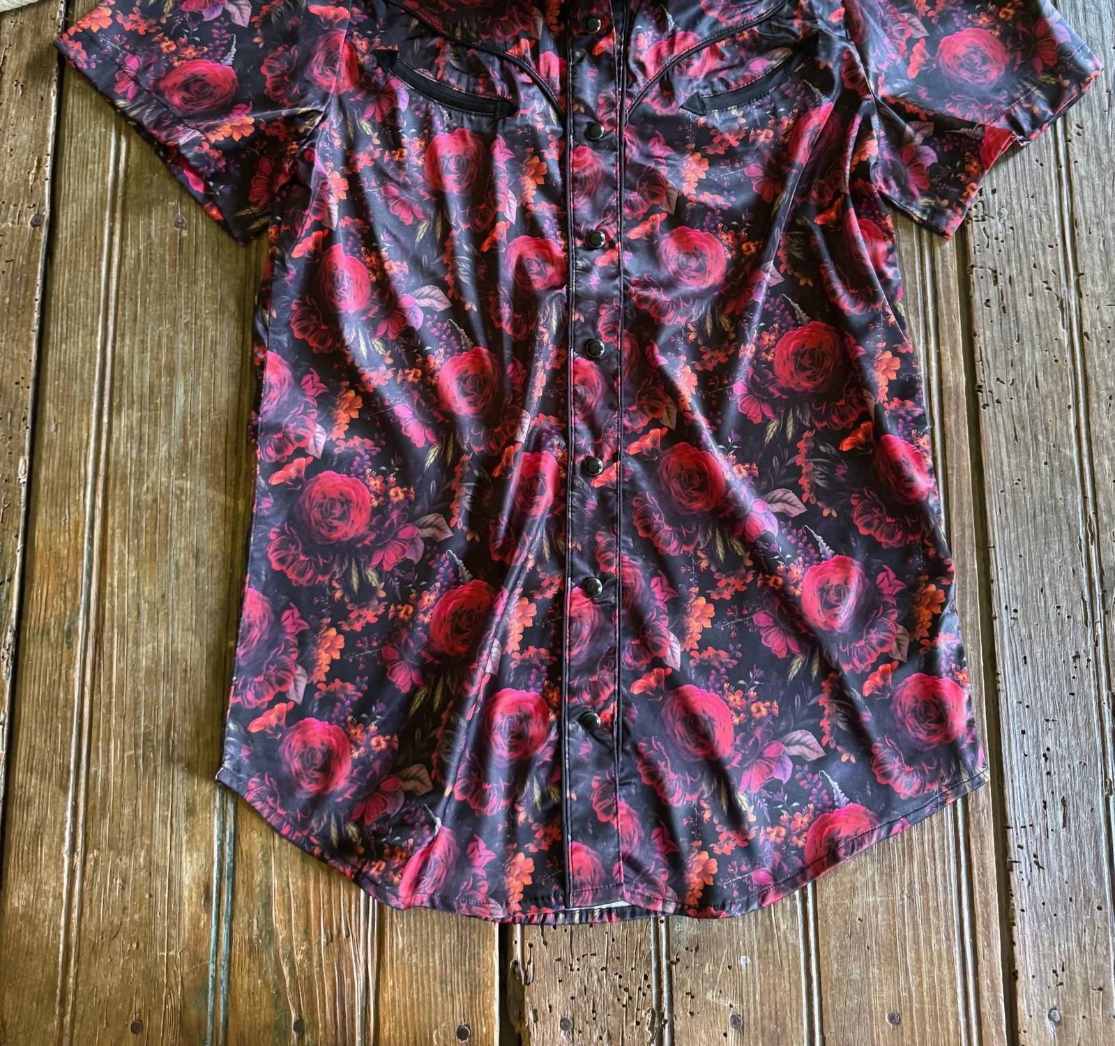 Howdy Hanny - Midnight Rose Short Sleeved Pearl Snap Shirt
