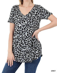 Zenana - Leopard Print Short Sleeve V-neck Top