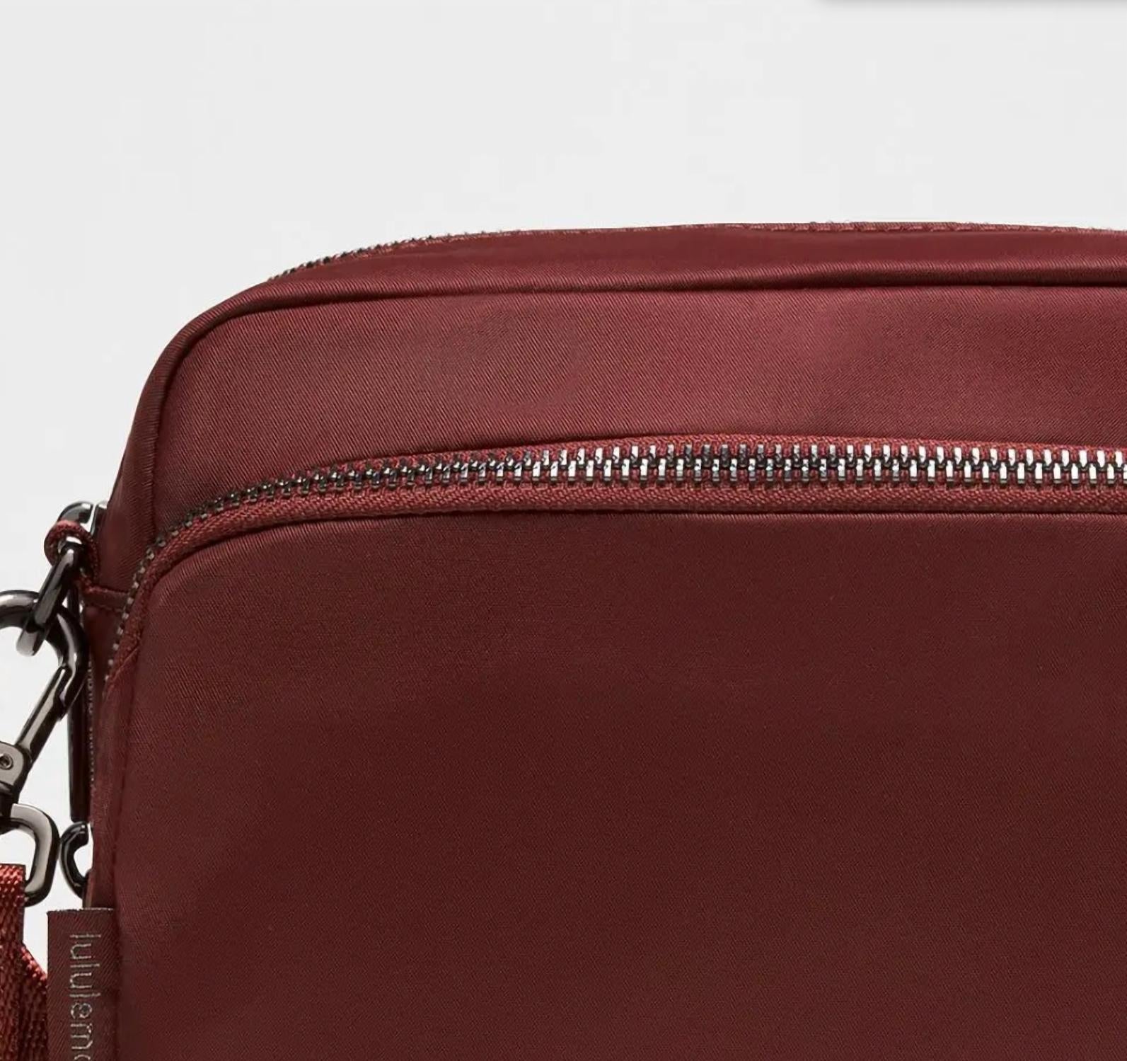 Lululemon - Women's Everywhere Crossbody Bag