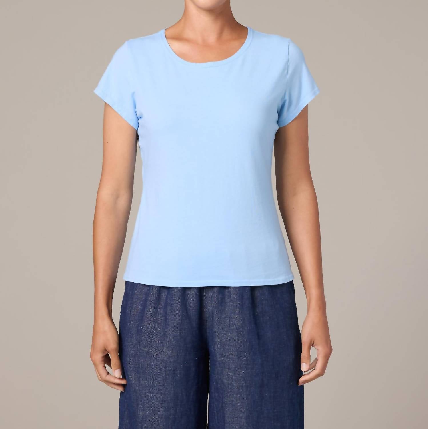 Cut Loose - Short Sleeve Fitted Crew Neck Top
