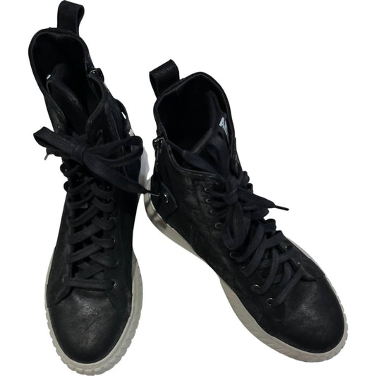 Andia Fora - Women's High Top Sneakers