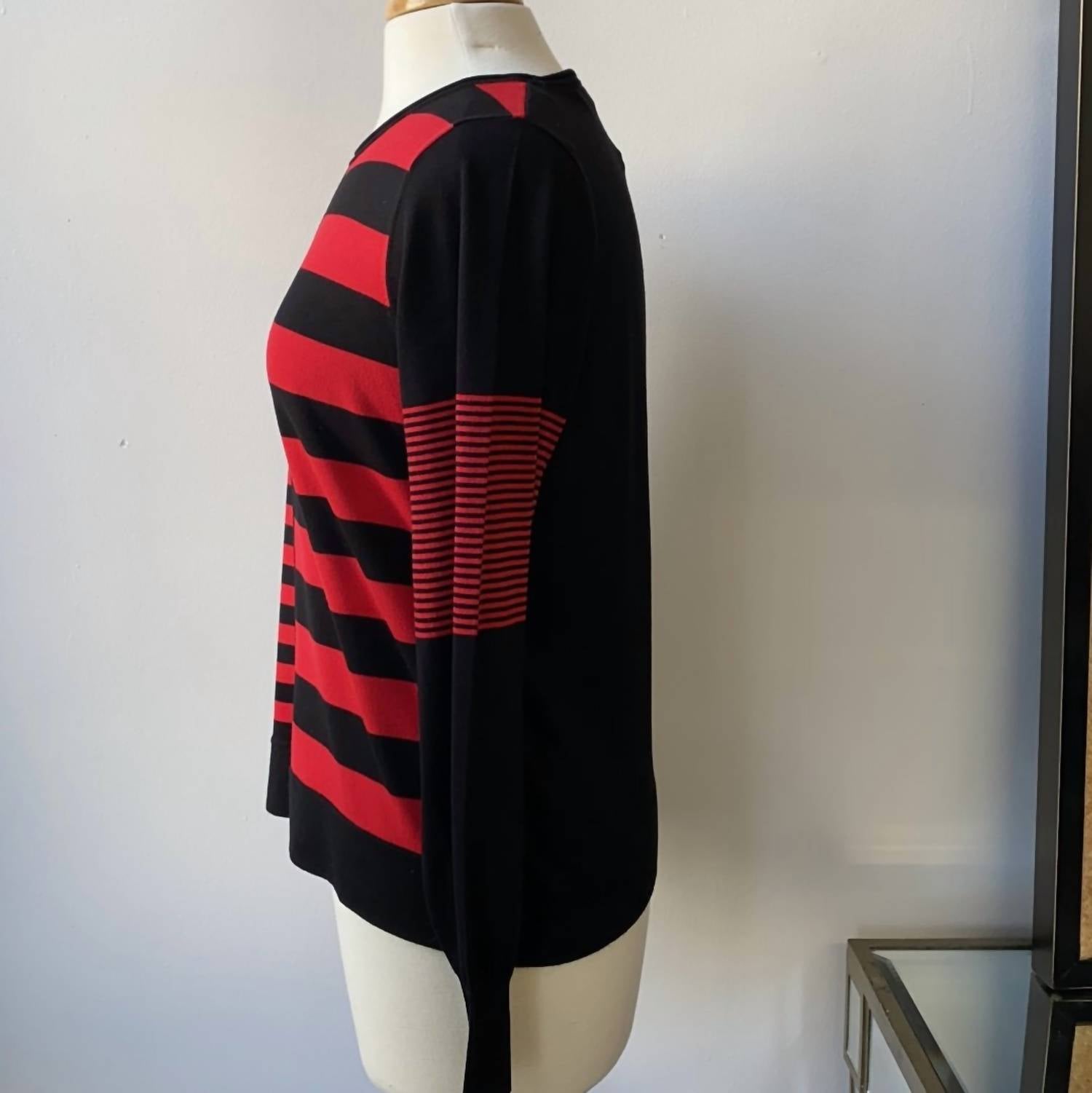 Crew Neck Pullover Top