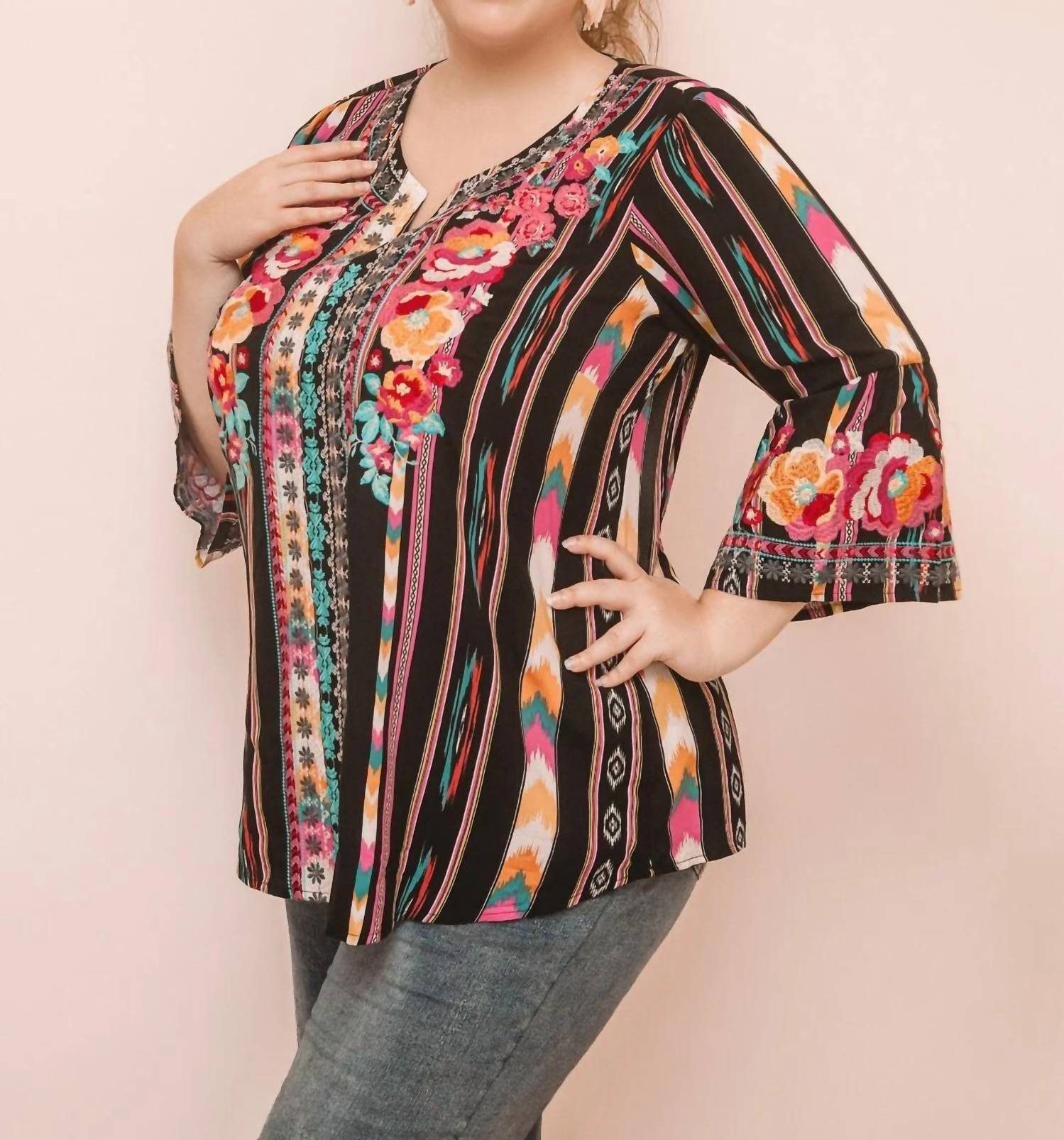 Andree By Unit - Bell Sleeve Embroidery Tunic Top