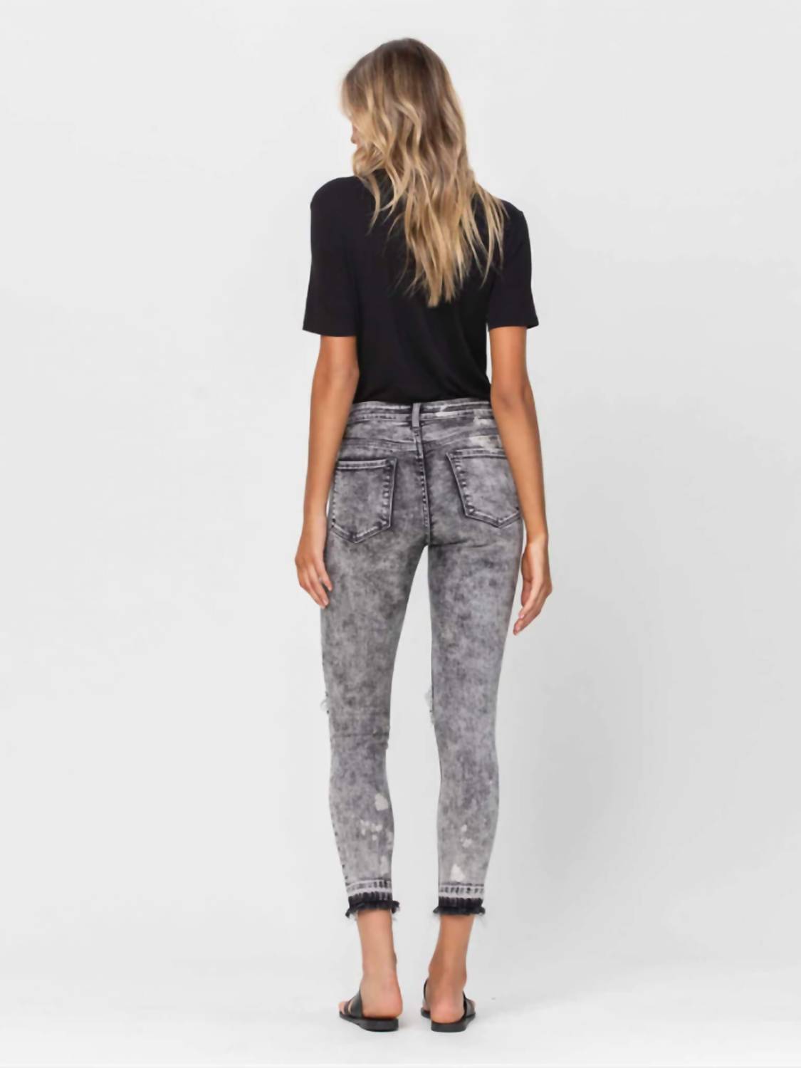 VERVET BY FLYING MONKEY Mornin' Light Cropped Skinny Jeans in acid wash - women's jeans - detail view