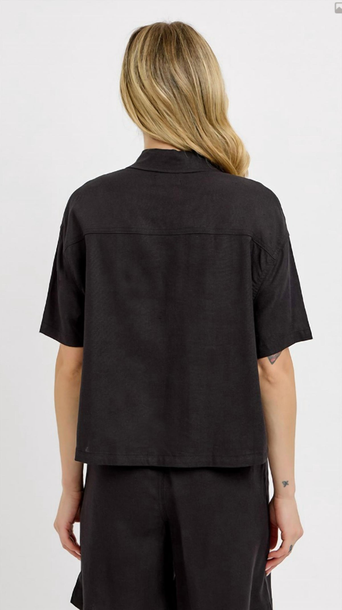 RISEN Half Sleeve Oversize Linen Shirt in black - women's shirt - detail view
