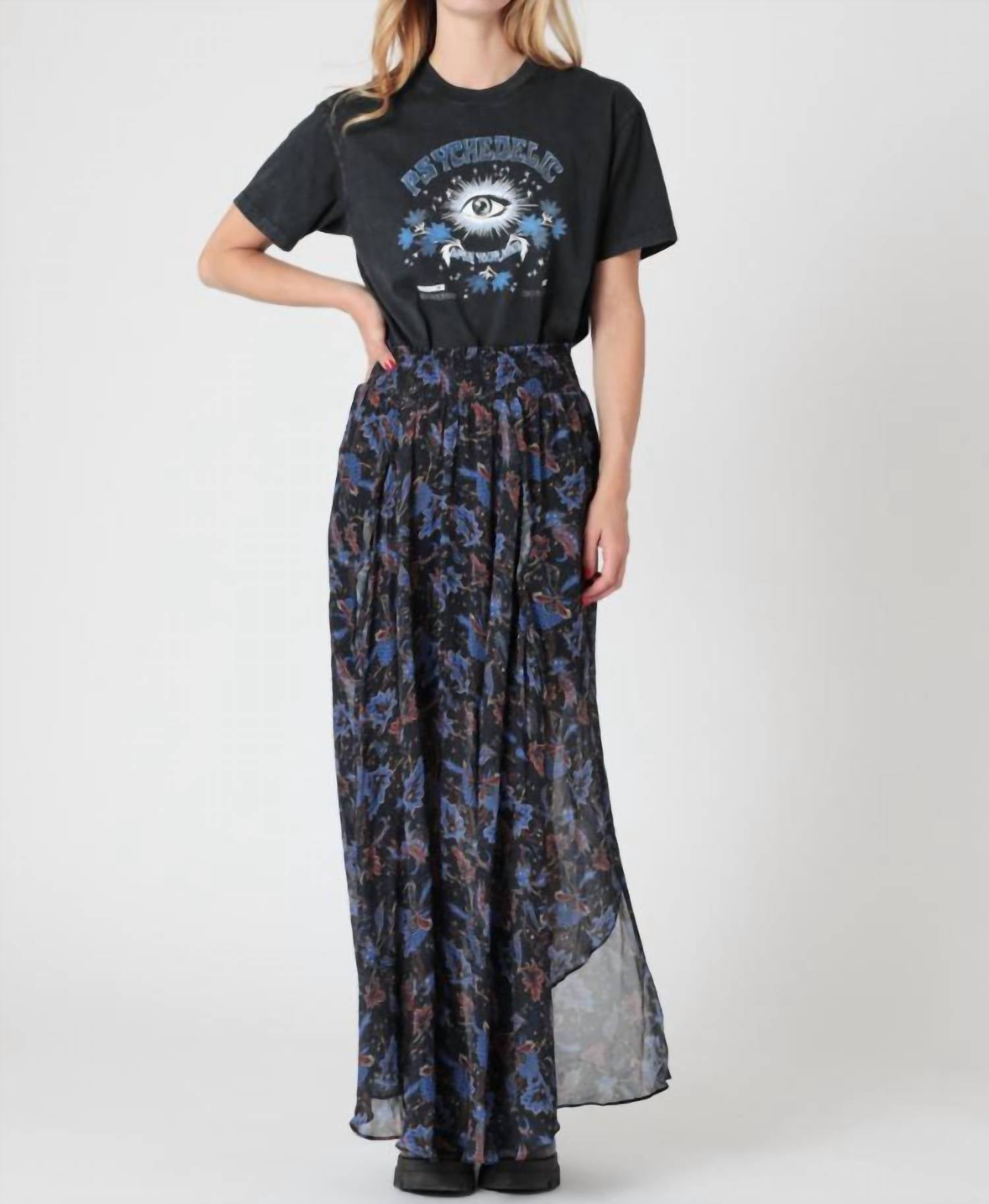 Smocked Cut Long Skirt