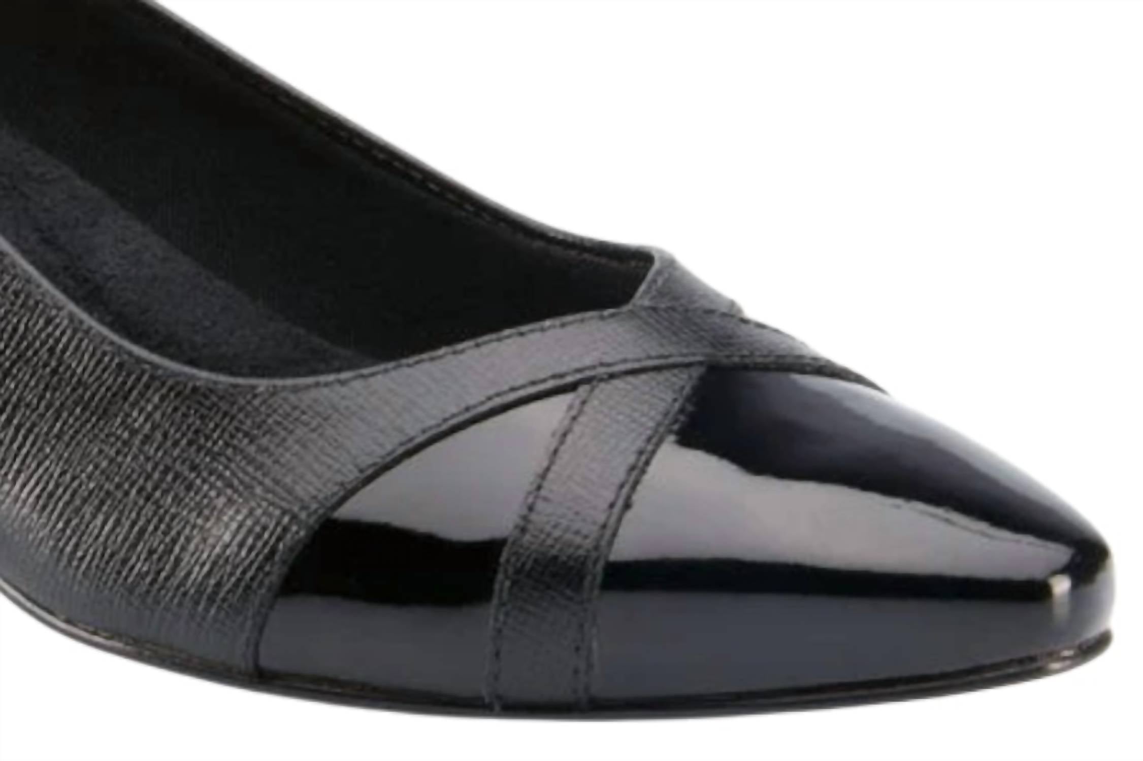 The Walking Cradle Co. - Women's Intro Leather Closed Toe Classic Pumps