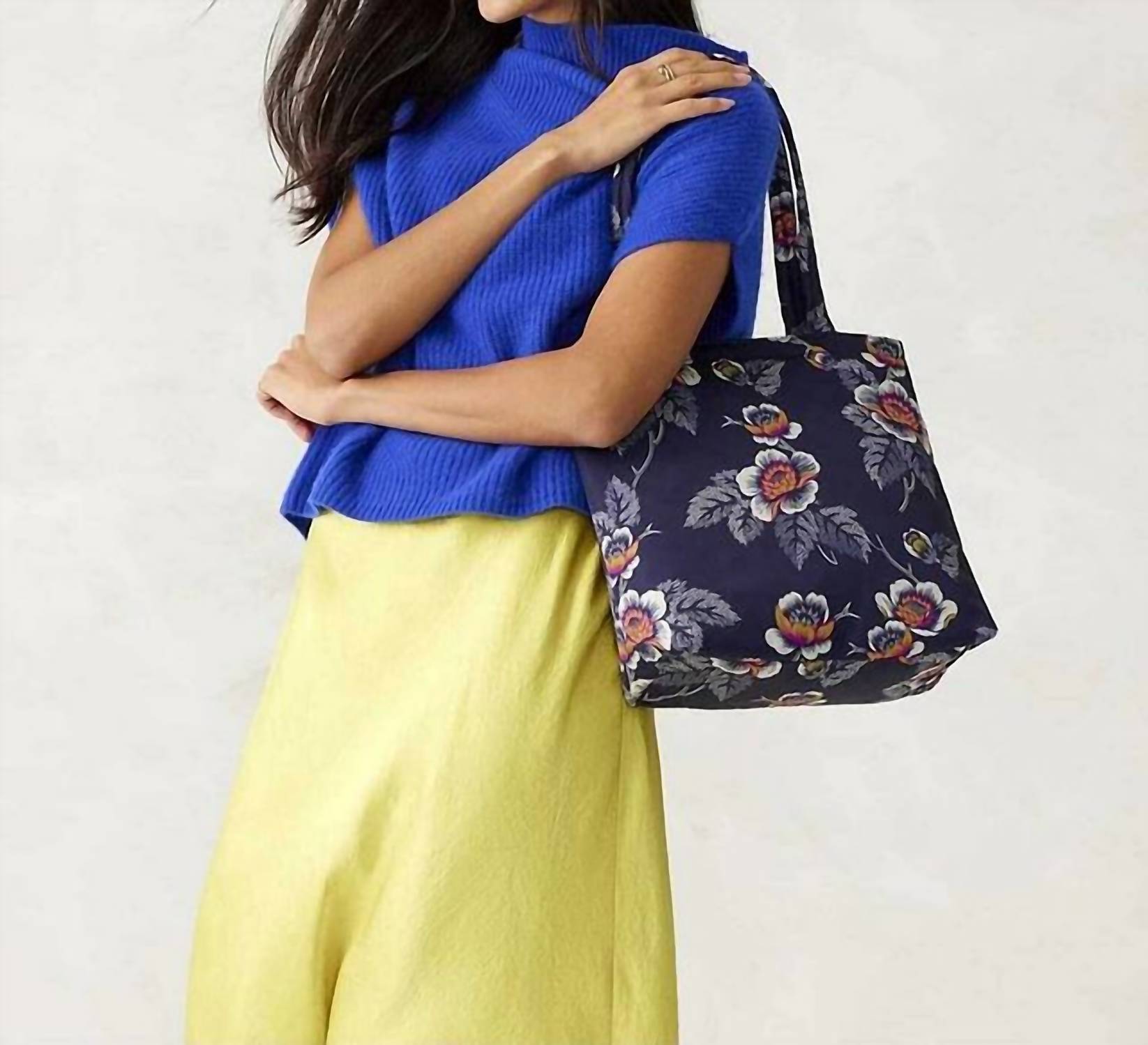 Vera Bradley - Original Tote In Nylon Twill