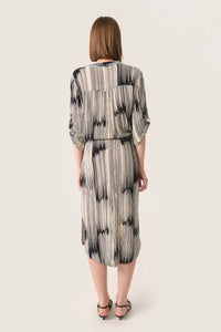 Soaked In Luxury - Zaya Knee-length Half Sleeve Dress