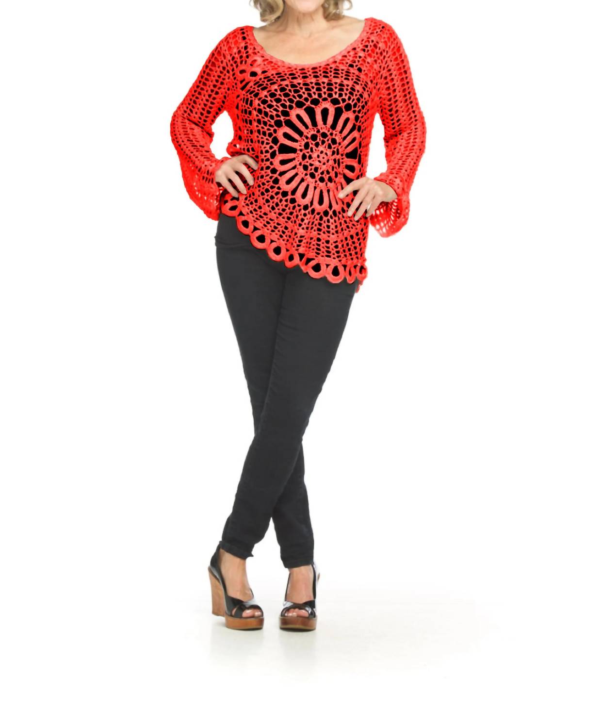 Papillon - Floral Crochet Angle Hem Top
