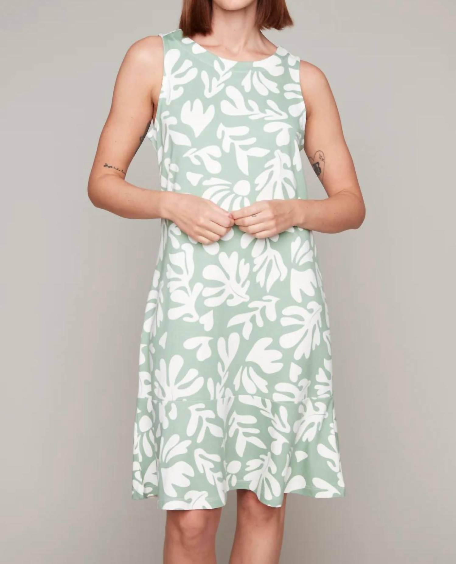 Carre Noir - Sleeveless Floral Printed Dress