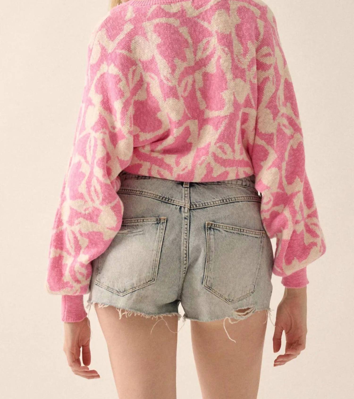Promesa - Abstract Garden Floral Jacquard Cropped Sweater