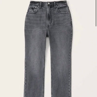 Abercrombie & Fitch - Curve Love Ultra High Rise Ankle Straight Jeans