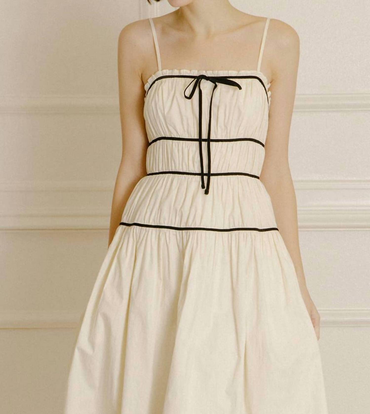 Storia - Stella Midi Dress