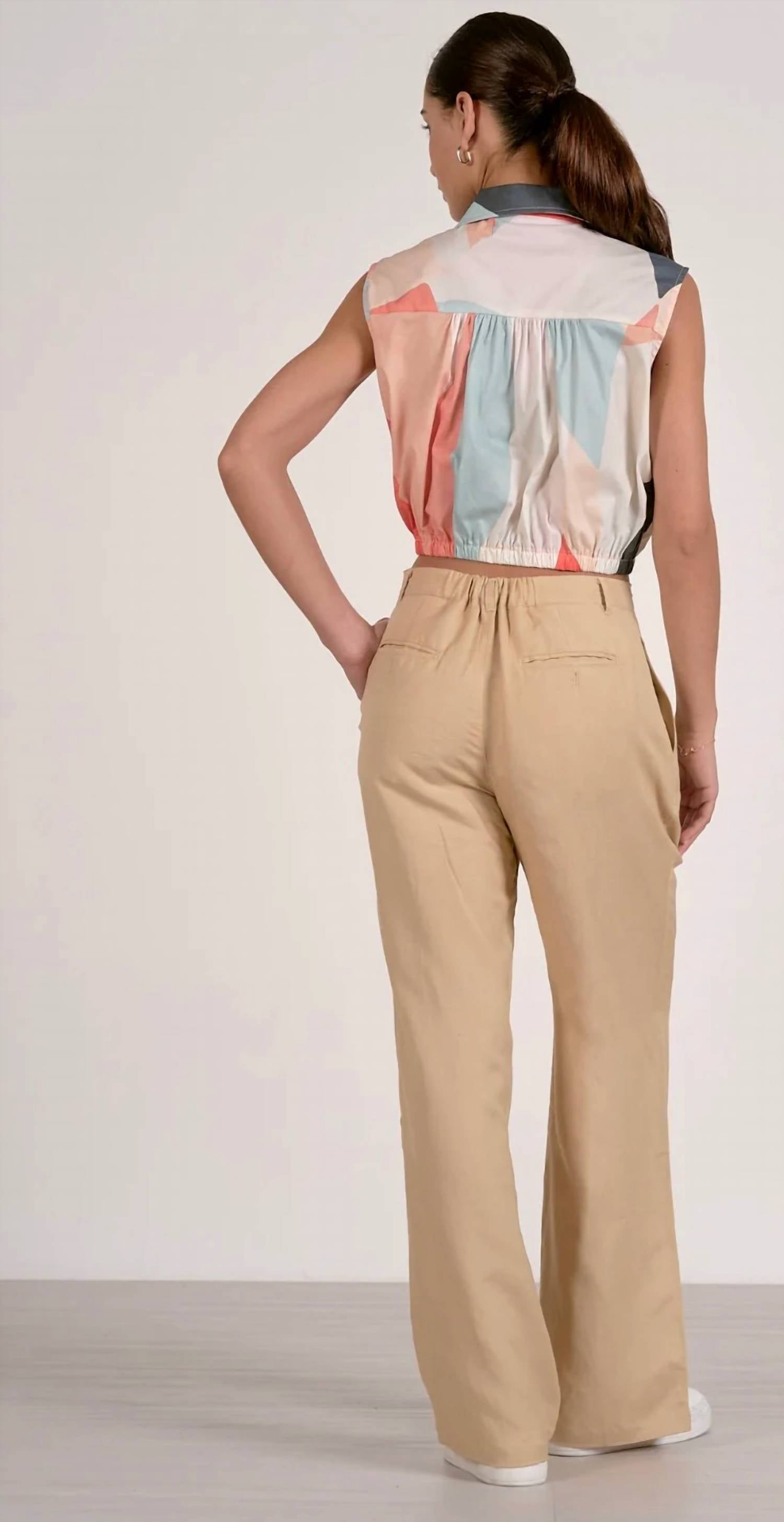 Elan - Abstract Cropped Button Up Top