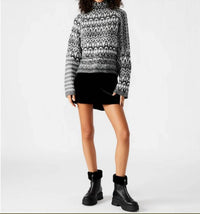 STEVE MADDEN Indie Sweater in charcoal grey - women's sweater - detail view