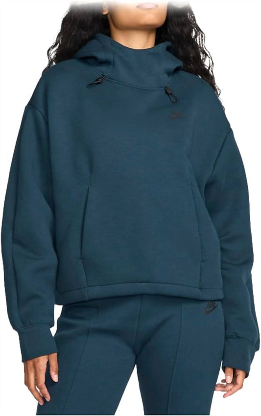 Nike - Women's Oversized Tech Fleece Hoodie