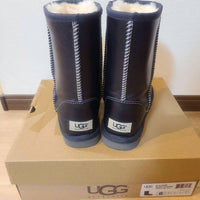 Ugg - Women's Classic Short Leather Boots