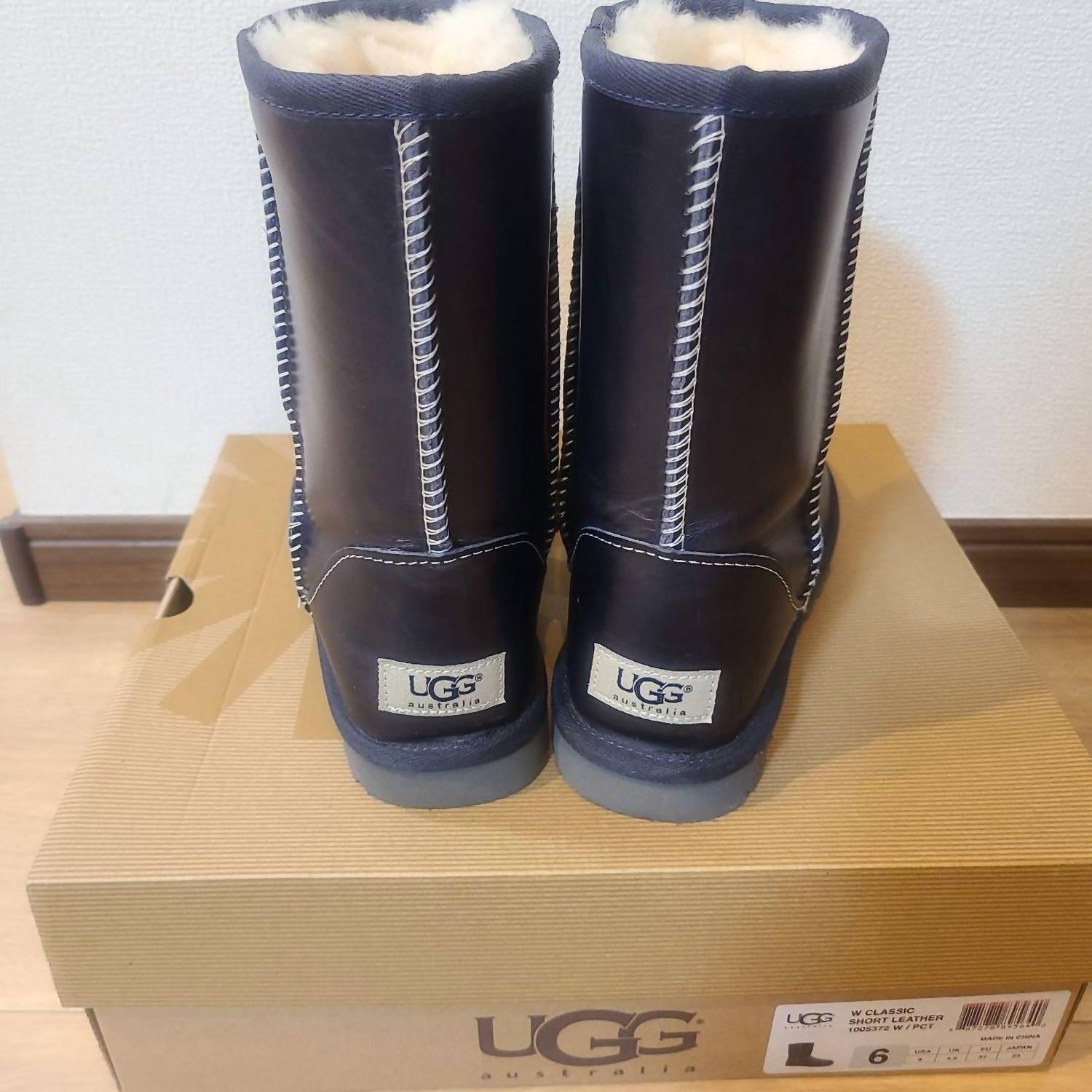Ugg - Women's Classic Short Leather Boots