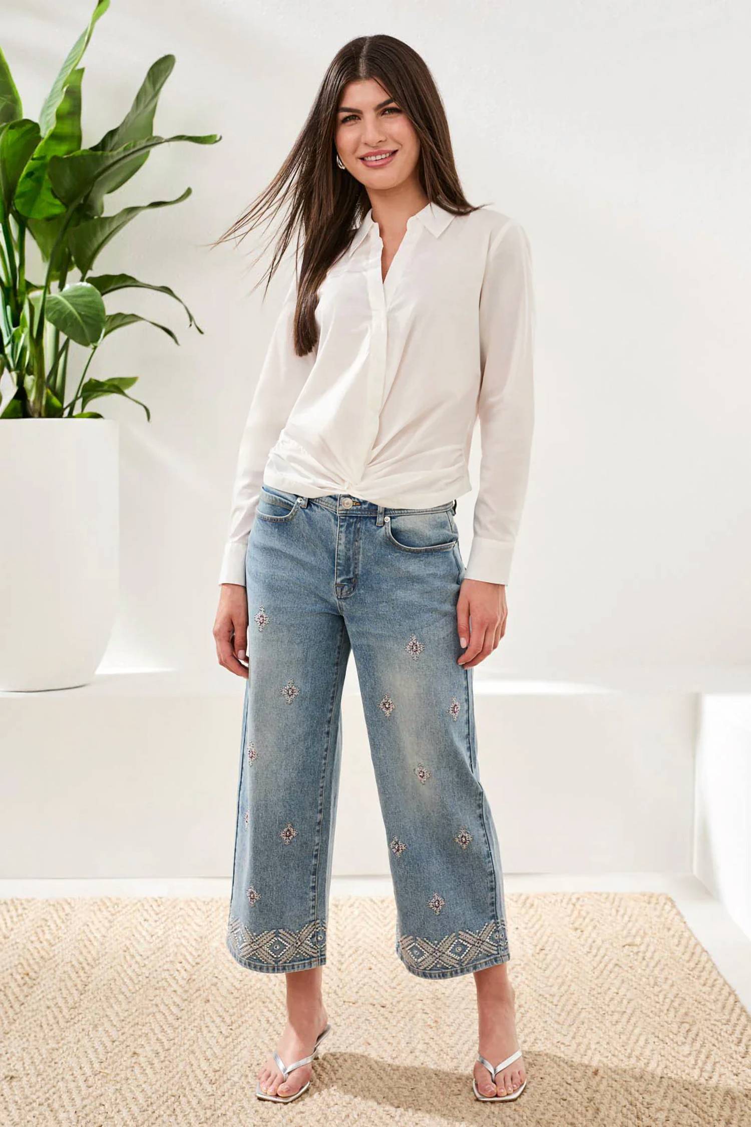 Tribal - Audrey Hugging Wide Leg Jean With Embroidered Finish