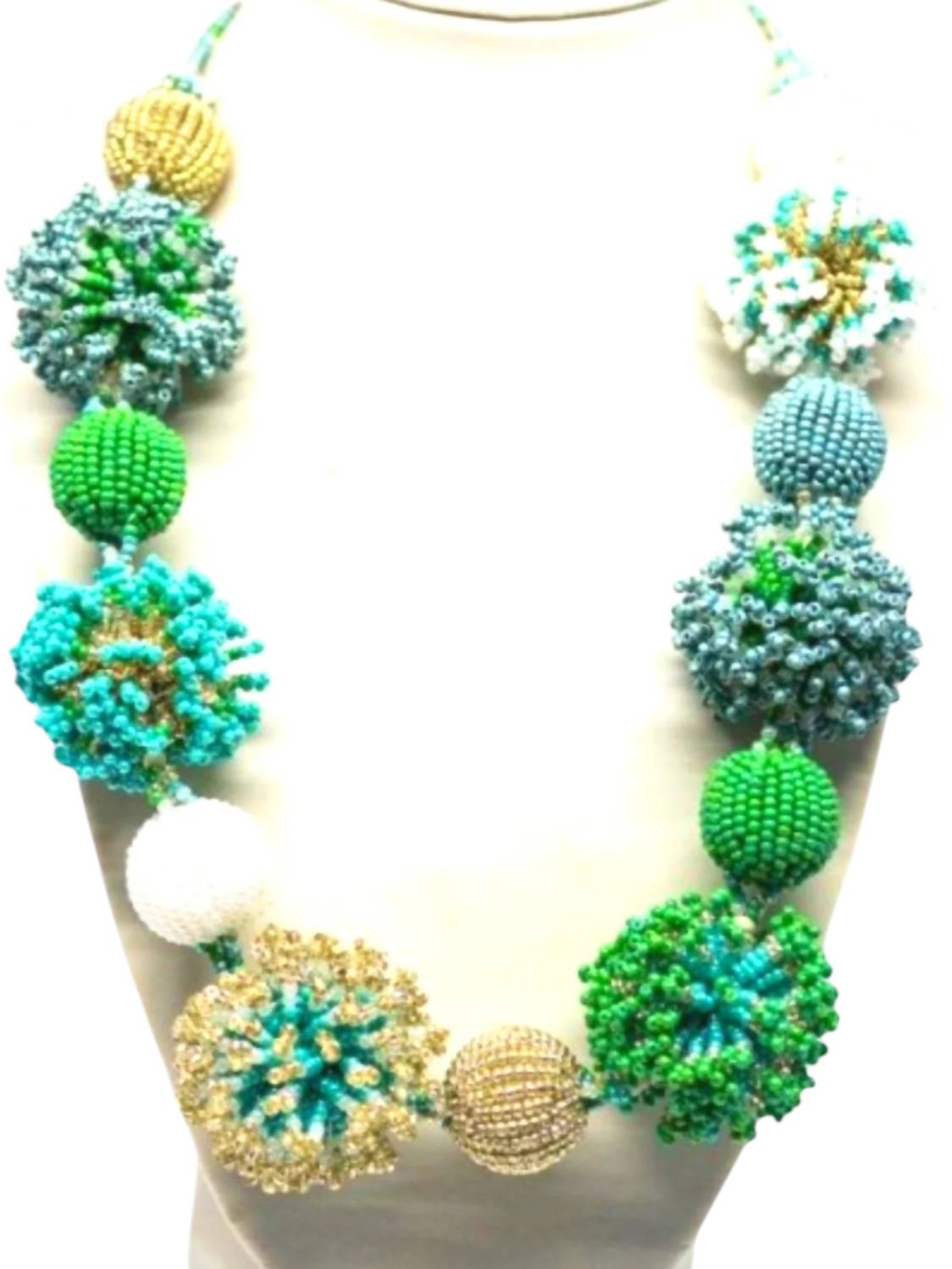 Woya Moya - Women's Hand Beaded Necklace