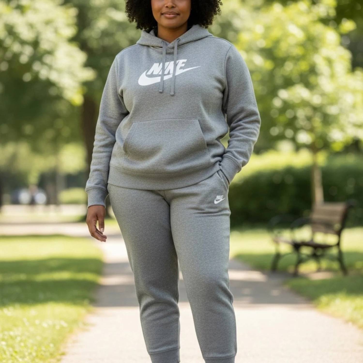 Nike - Women's Long Sleeves Pull-On Hoodie