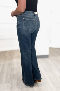 Judy Blue - Margaret High Waist V-front Straight Leg Jeans