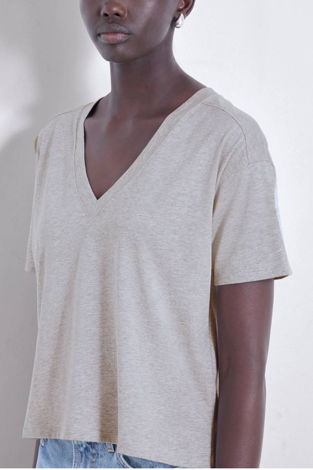 Loulou De Saison - Faaa V-neck Tee
