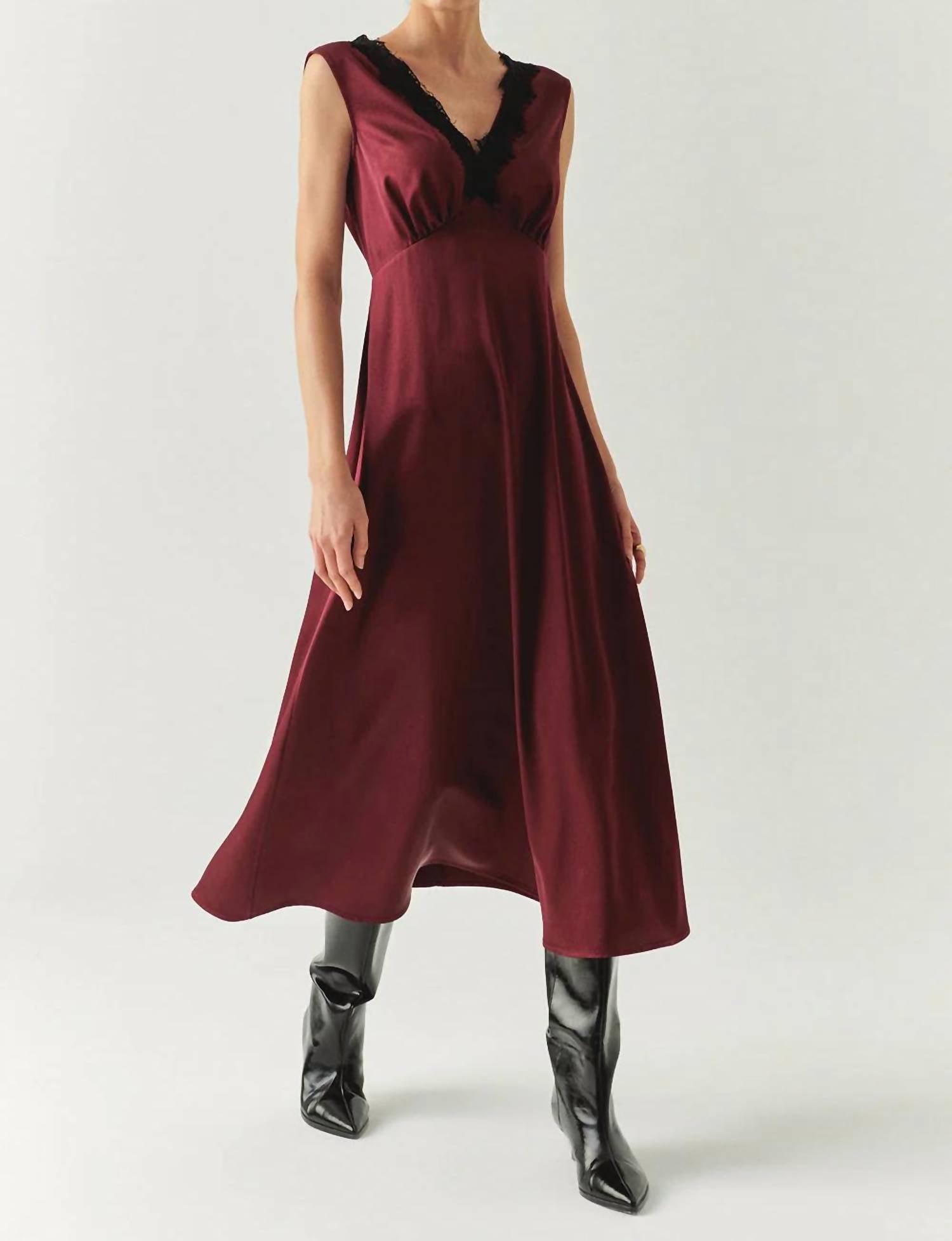 Exquise - Chana Dress Lace Collar Satin Midi Dress