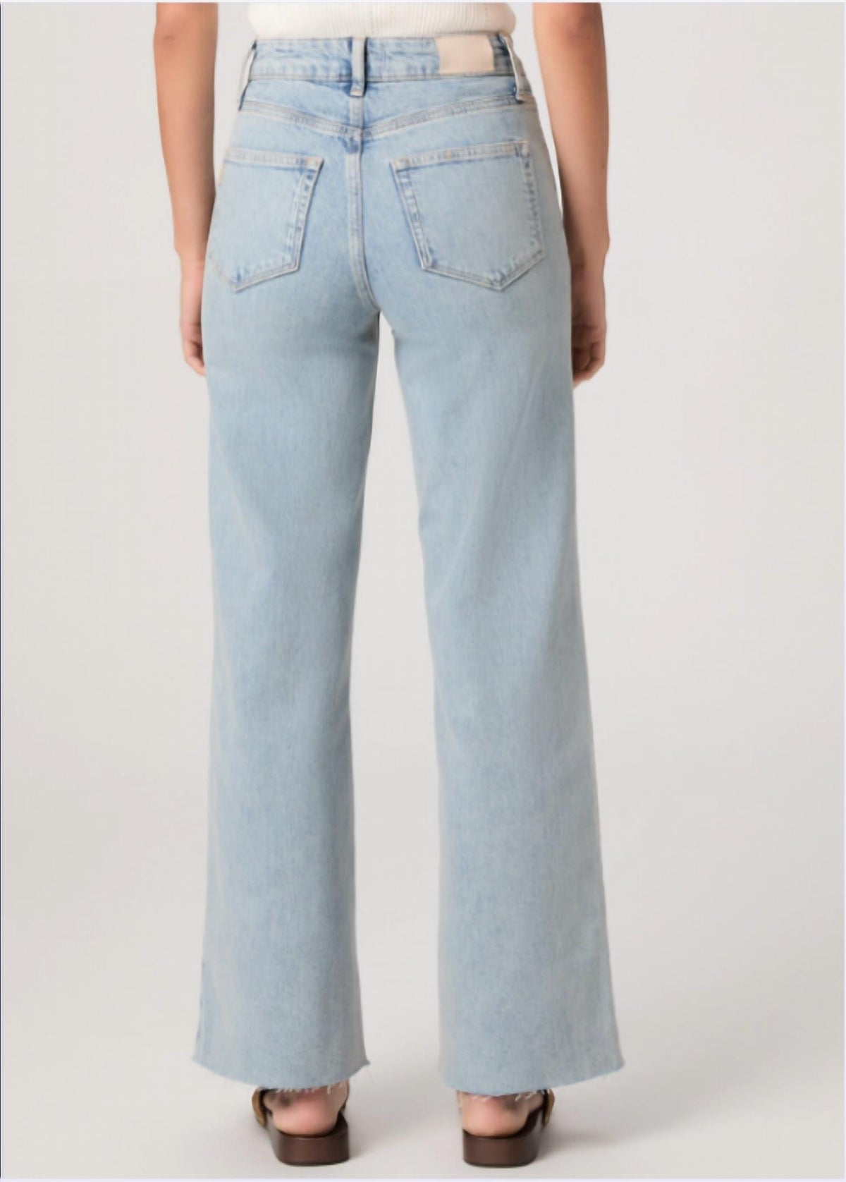 Paige - Anessa Jeans