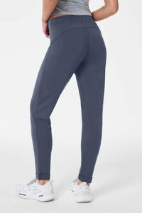 Spanx - Airessentials Tapered Pants