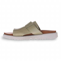 Revere - Women's Biscay Sandal