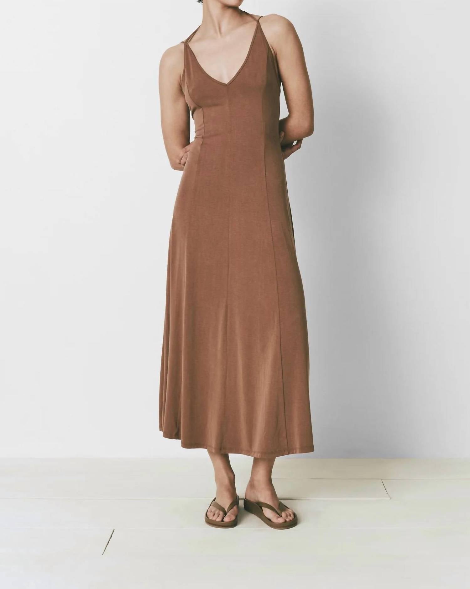 Rue Sophie - Belleville V-neck Dress