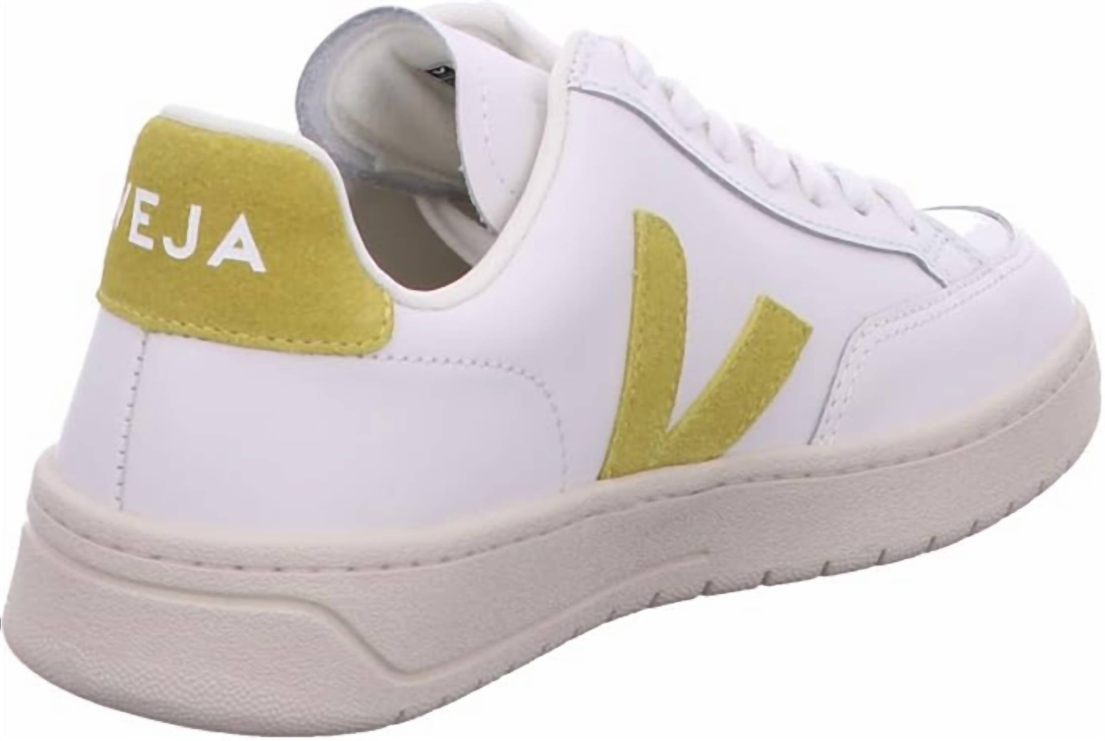 Veja - Men's V-12 Leather Sneaker