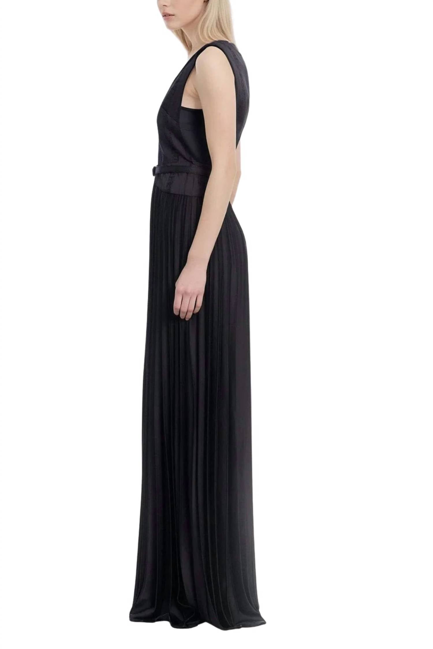 One33 Social - Jaelyn Dramatic Bodice Matching Belt Maxi Dress