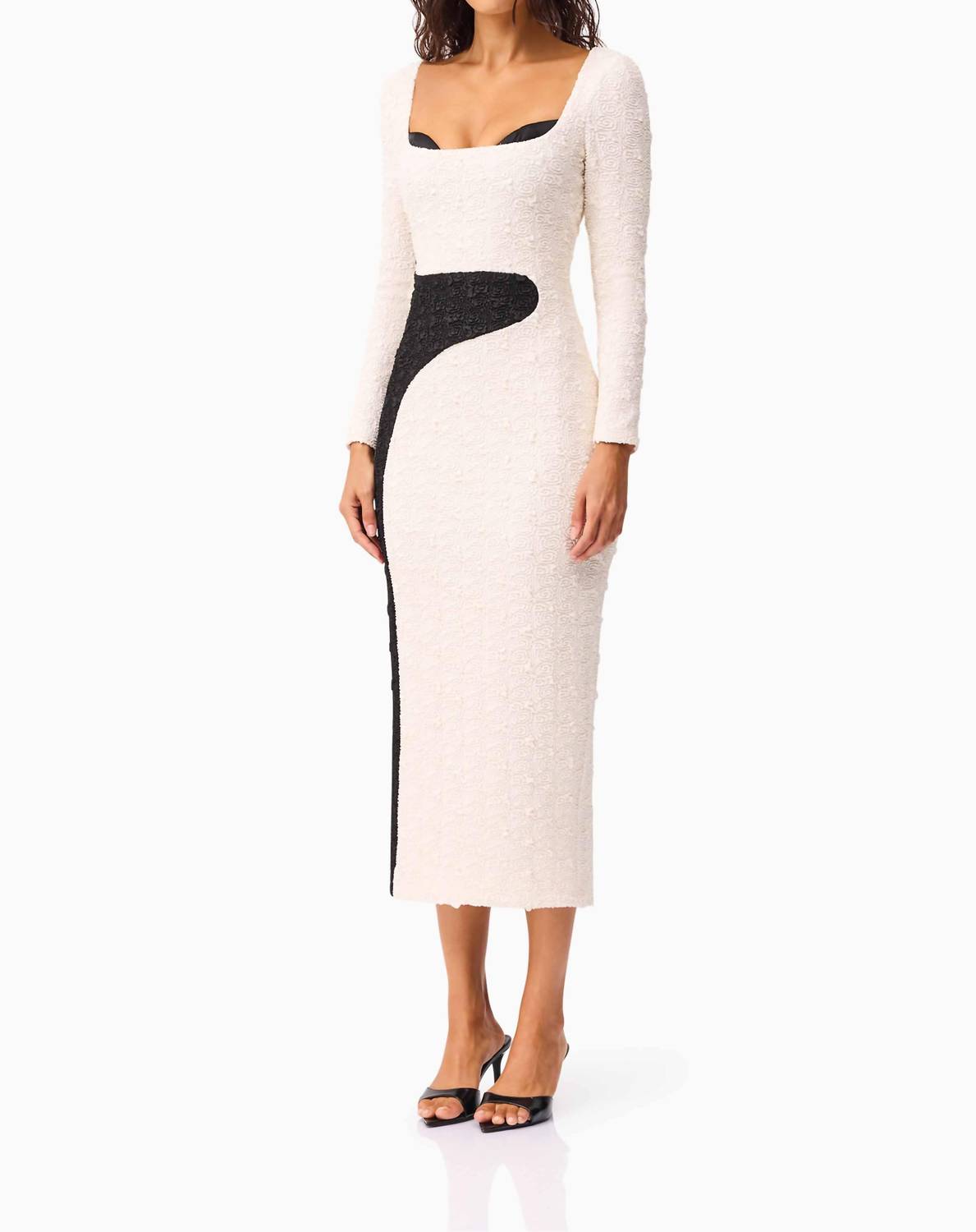 Elliatt - Paloma Long Sleeve Midi Dress
