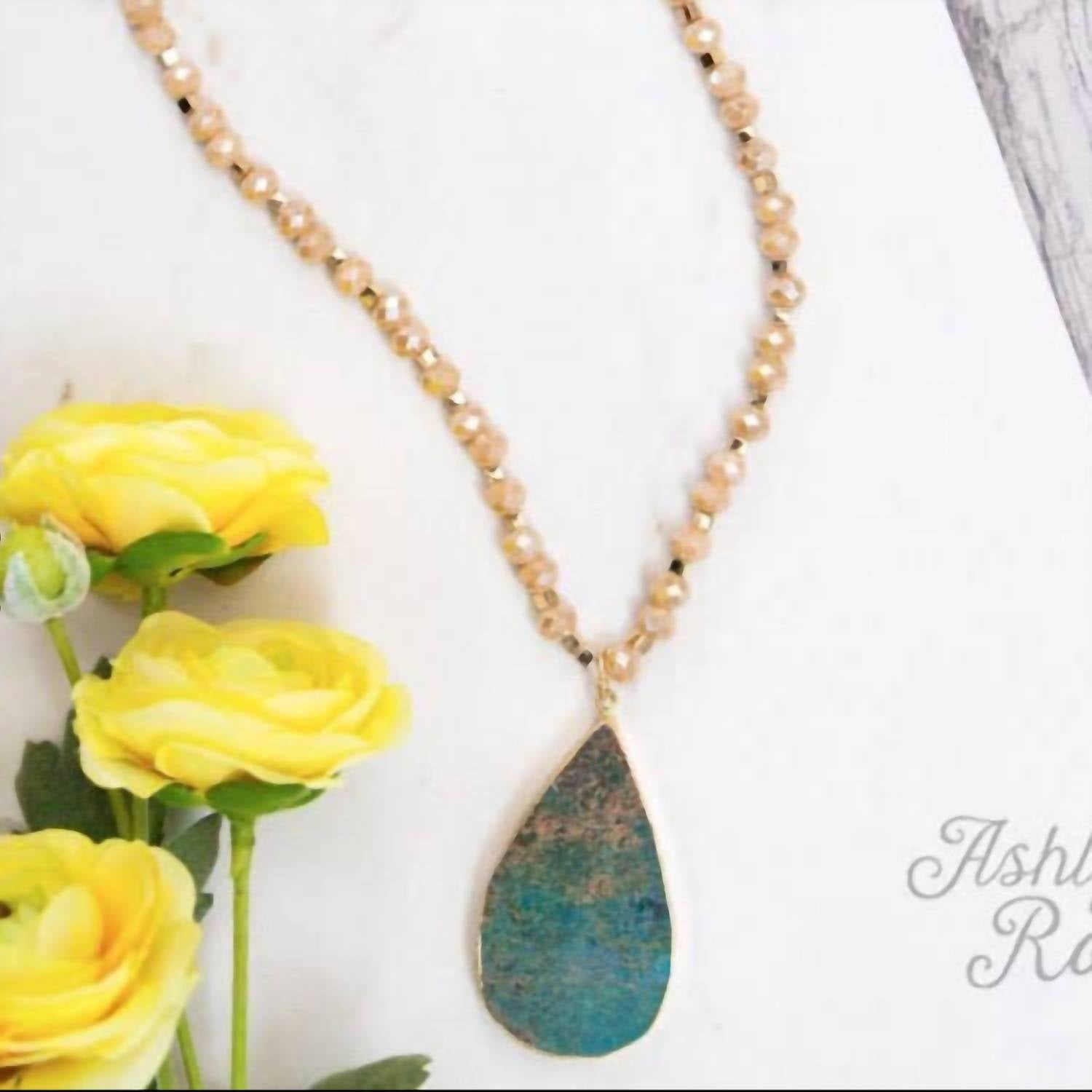 Southern Grace - Women's Deep Sea Beauty Beaded Necklace