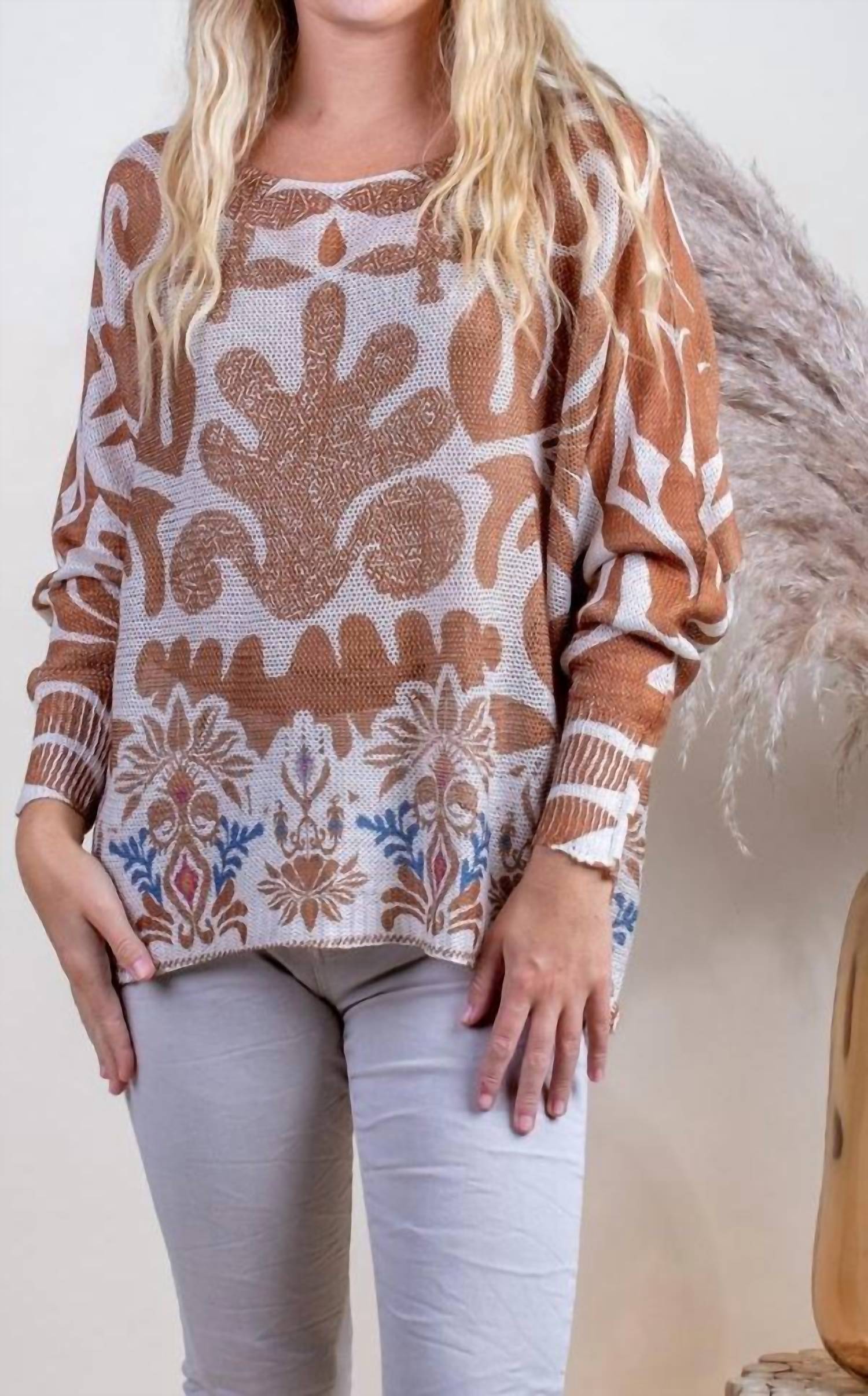 Gigi Moda - Emy Batwing Sweater With Azulejo Print