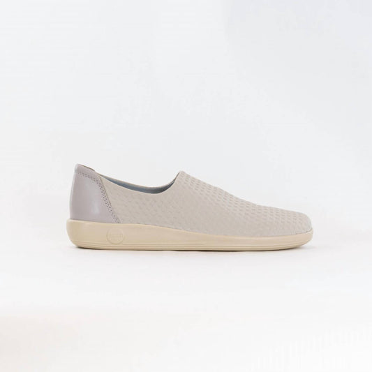 Ecco - Women's Soft 2.0 Slip On Sneakers