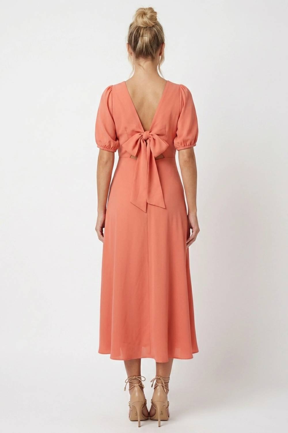 Laundry By Shelli Segal - Surplice Neckline Short Puff Sleeve A-line Midi Dress