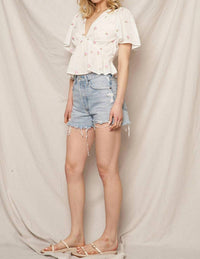 En Creme - Floral Embroidery Flutter Sleeve Top