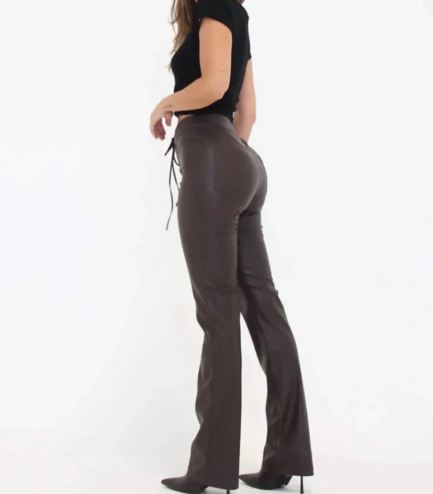 Rumored - Women's Straight Shorter Pants